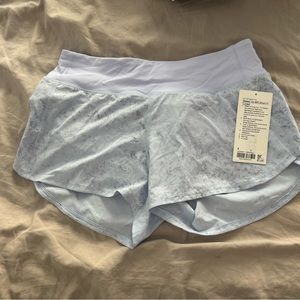Lululemon Speed Up Mid Rise Lined Short 4” (Size 8)